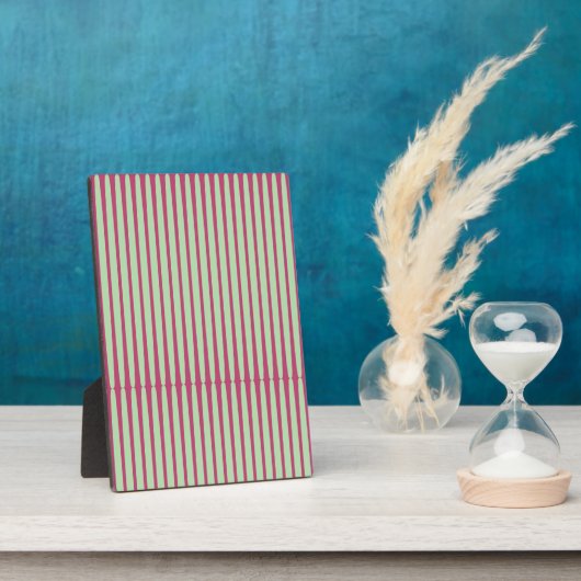 Cirkelvormige strepen in limoen en rood. fotoplaat (Zijkant)