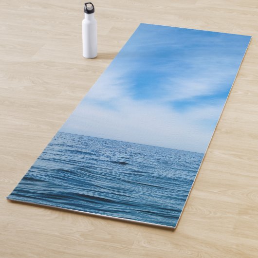 Cirrus Clouds over Lake Michigan Yogamat (In situ)