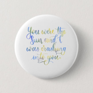 Citaat uit Rainbow Rowell's Carry on Ronde Button 5,7 Cm