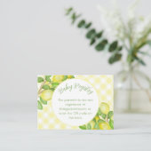 Citroengele Gingham Baby Cadeau Kaart (Staand voorkant)