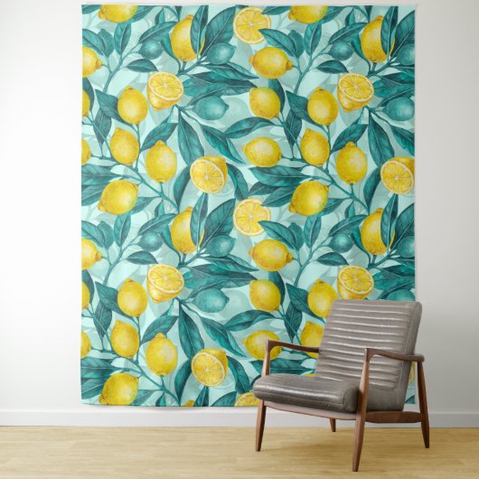 Citroentakken in blauw en geel wandkleed (In situ)