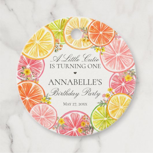 Citrus Floral Little Cutie Verjaardag Party Circle Bedankjes Labels (Voorkant)