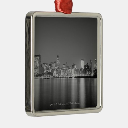 City skyline 's nachts metalen ornament (Rechts)