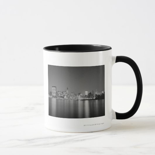 City skyline 's nachts mok (Rechts)