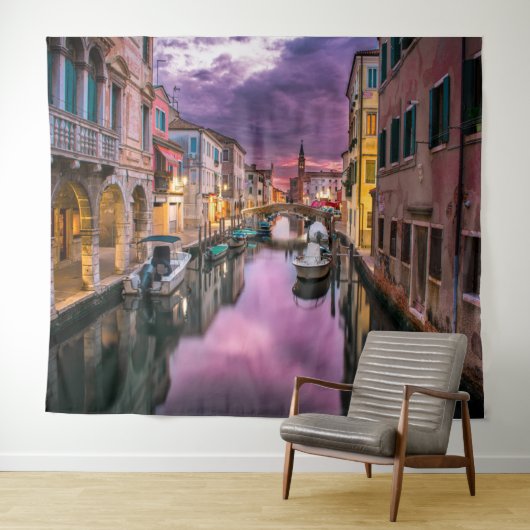 Cityscape Canal at Dusk Tapestry Wandkleed (In Situ (horizontaal))