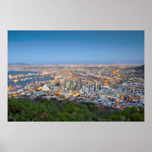 Cityscape van de top van Signal Hill in Dusk Poster (Voorkant)