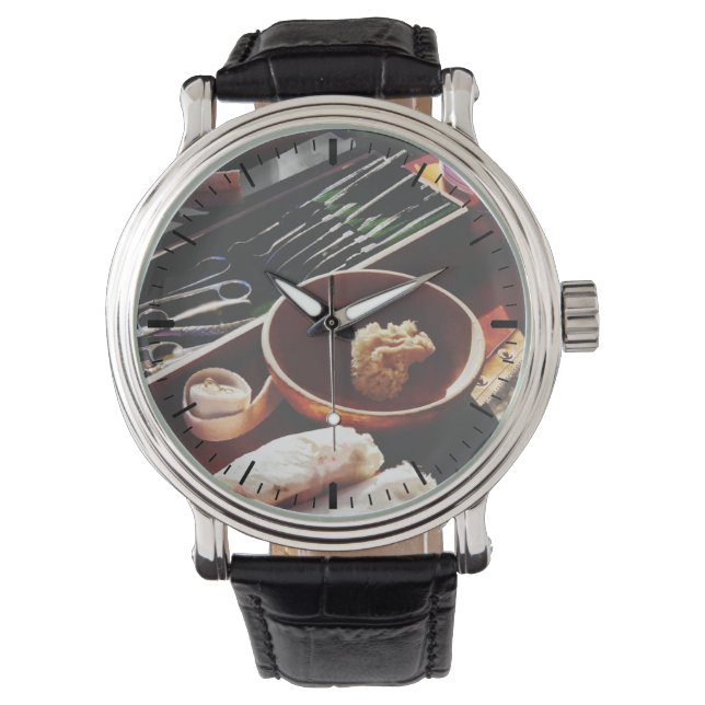 Civiele chirurgische instrumenten horloge (Voorkant)
