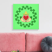 Claddagh en Green Knotwork Canvas Afdruk (Insitu (Woonkamer))