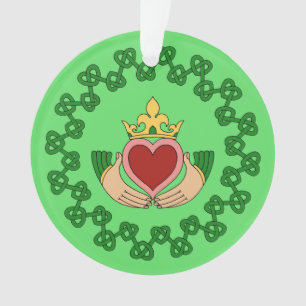 Claddagh en Green Knotwork Ornament