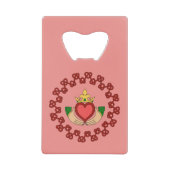 Claddagh en Red Knotwork op roze Creditkaart Flessenopener (Voorkant)
