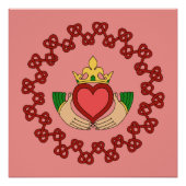 Claddagh en Red Knotwork op roze Poster (Voorkant)