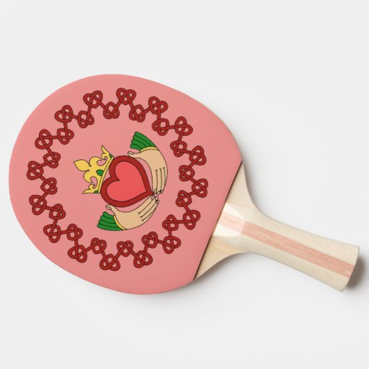 Claddagh en Red Knotwork op roze Tafeltennisbatje (Zijkant)