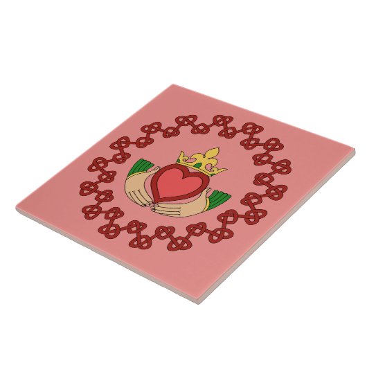 Claddagh en Red Knotwork op roze Tegeltje (Zijkant)