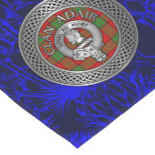 Clan Adair Crest & Tartan Knot Korte Tafelloper (Hoek)