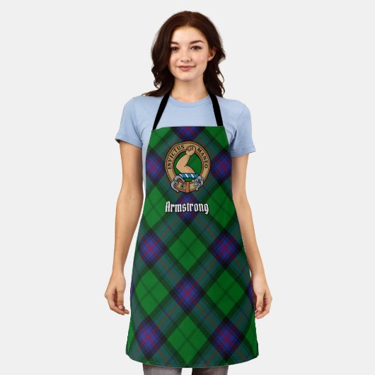 Clan Armstrong Crest over Tartan Apron Schort (Gedragen)