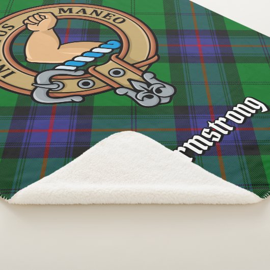Clan Armstrong Crest over Tartan Sherpa Deken (3/4)