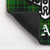 Clan Arthur Crest Badge & Tartan Muismat (Hoek)