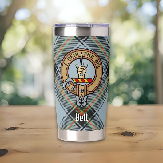 Clan Bell Crest boven Tartan Geïsoleerde Drinkbeker