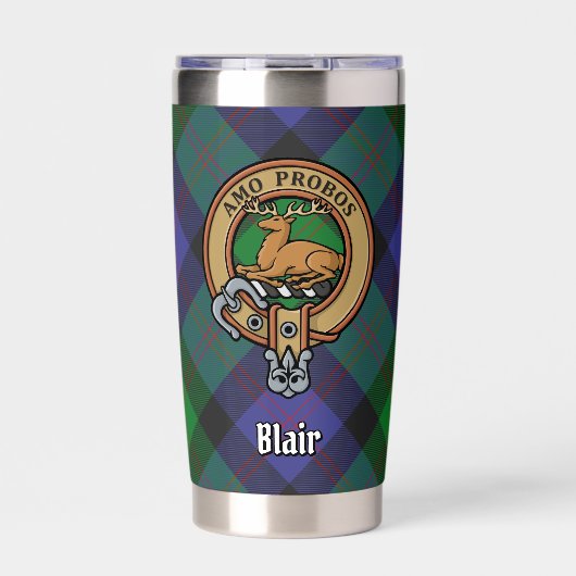 Clan Blair Crest over Tartan Geïsoleerde Drinkbeker (Voorkant)