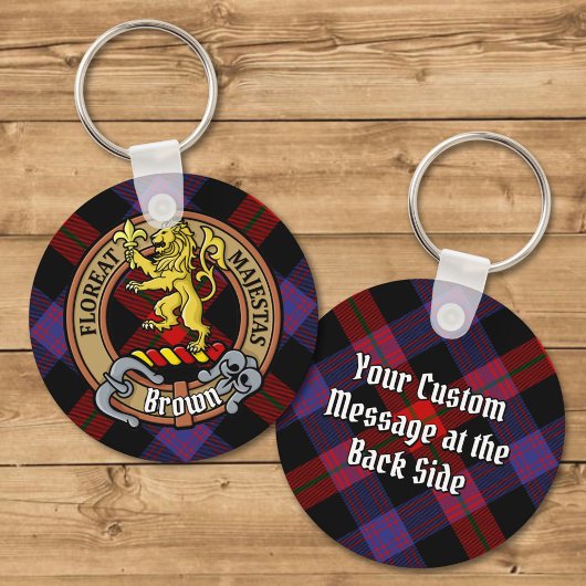 Clan Brown Crest over Tartan Sleutelhanger