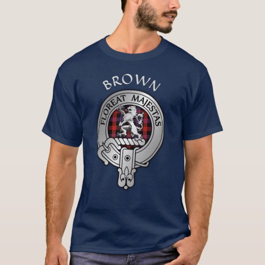 Clan Brown Crest & Tartan T-shirt (Voorkant)