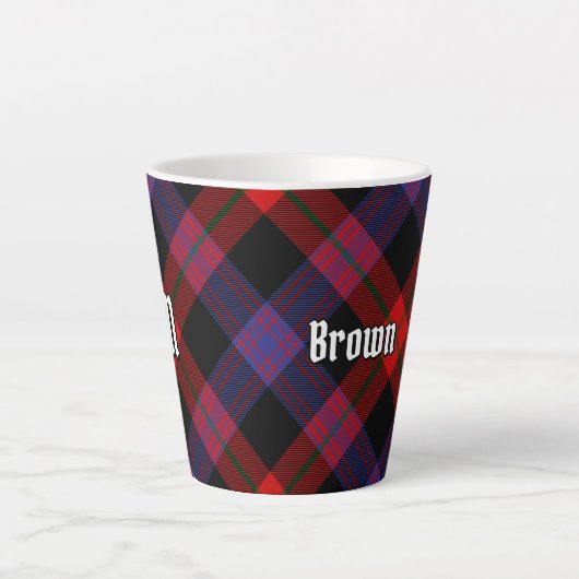 Clan Brown Tartan Latte Mok (Voorkant)