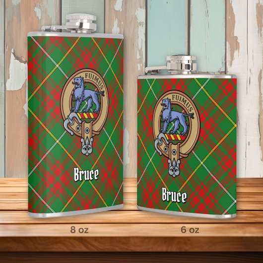 Clan Bruce Crest over de jacht op Tartan Heupfles