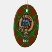 Clan Bruce Crest over de jacht op Tartan Keramisch Ornament (Rechts)