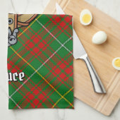 Clan Bruce Crest over de jacht op Tartan Theedoek (Quarter Fold)