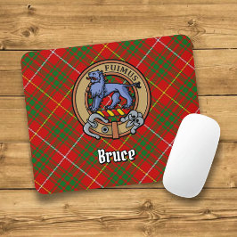 Clan Bruce Crest over Tartan Muismat