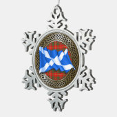 Clan Bruce Tartan Knot & Flag Tin Sneeuwvlok Ornament (Rechts)
