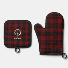 Clan Cameron Crest Badge en Tartan Ovenwant & Pannenlap Set
