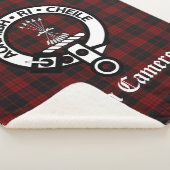 Clan Cameron Crest Badge en Tartan Sherpa Deken (3/4)