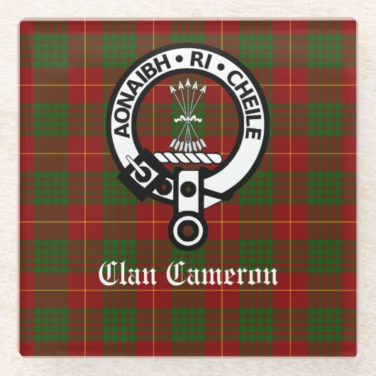 Clan Cameron Crest Badge & Tartan  Glazen Onderzetter (Voorkant)