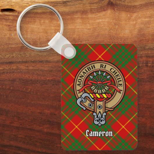 Clan Cameron Crest over Tartan Sleutelhanger (Voorkant)