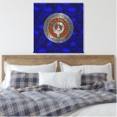 Clan Cameron Crest & Tartan Knot op Thistle Canvas Afdruk (Insitu (Slaapkamer))