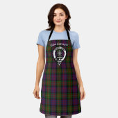 Clan Carnegie Crest Badge en Tartan Schort (Gedragen)