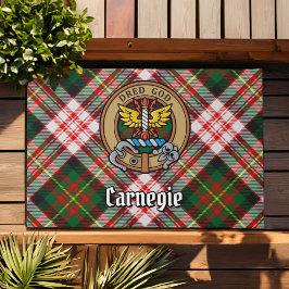 Clan Carnegie Crest over Jurk Tartan Deurmat