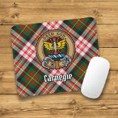 Clan Carnegie Crest over Jurk Tartan Muismat