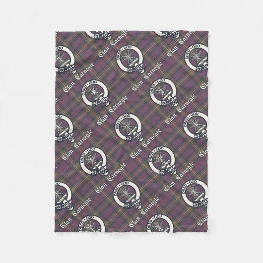 Clan Carnegie Crest Tartan Fleece Deken (Voorkant)