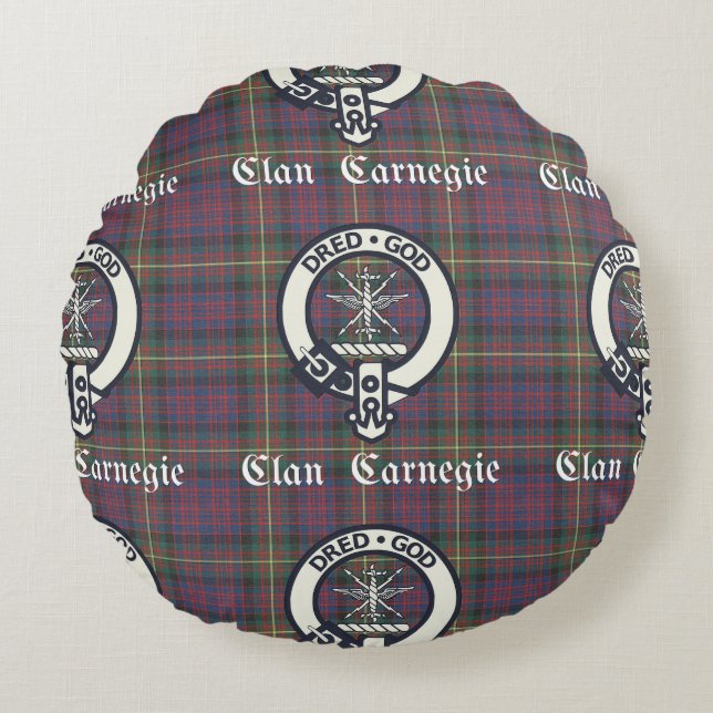 Clan Carnegie Crest Tartan Rond Kussen (Voorkant)