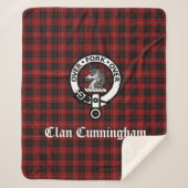 Clan Cunningham Crest Badge en Tartan Sherpa Deken (Voorkant)