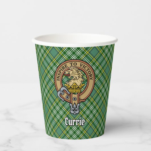 Clan Currie Lion Crest over Tartan Papieren Bekers (Voorkant)