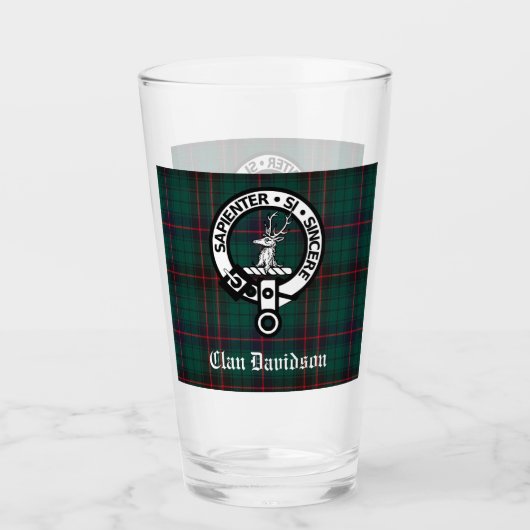 Clan Davidson Crest Badge en Tartan  Glas (Voorkant)