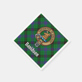 Clan Davidson Crest over Tartan Servet (Hoek)