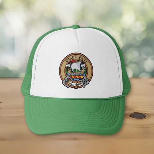 Clan Duncan-wapen over tartan Trucker Pet