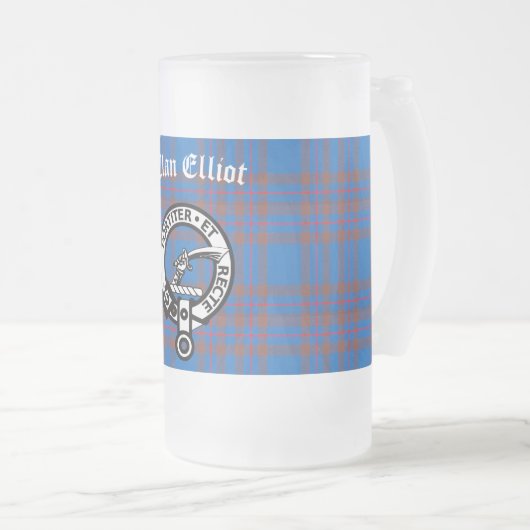 Clan Elliot Crest Badge & Tartan Matglas Bierpul (Voorkant rechts)