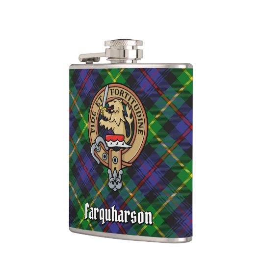 Clan Farquharson Crest over Tartan Heupfles (Links)