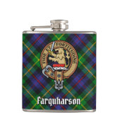 Clan Farquharson Crest over Tartan Heupfles (Voorkant)