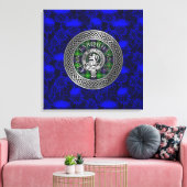 Clan Farquharson Crest & Tartan Knot op Thistle Canvas Afdruk (Insitu (Woonkamer))